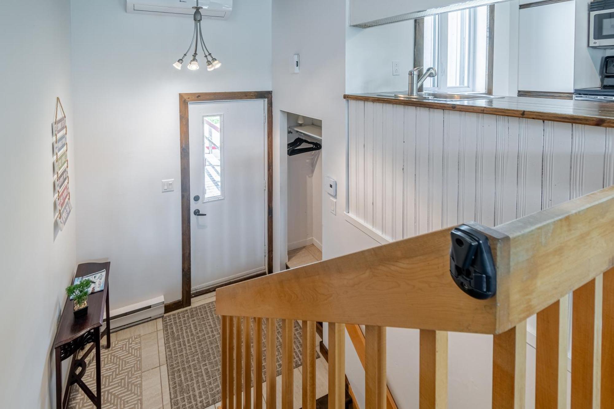 Superbe Condo Face Aux Pentes De Ski Stoneham!!! Экстерьер фото