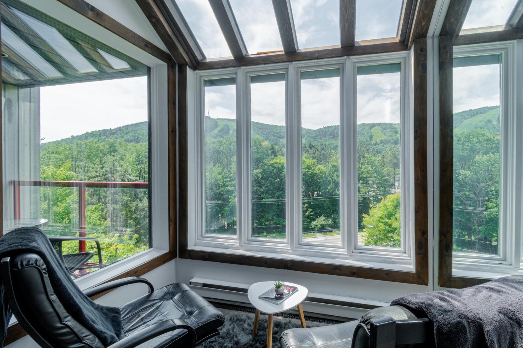 Superbe Condo Face Aux Pentes De Ski Stoneham!!! Экстерьер фото